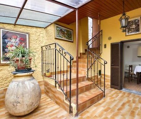 Апартаменты Casa Edo Вентимилья Экстерьер фото